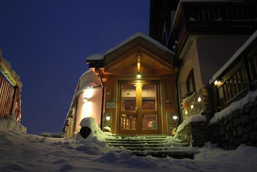 Hotel Residence Dahu Passo del Tonale Exterior foto